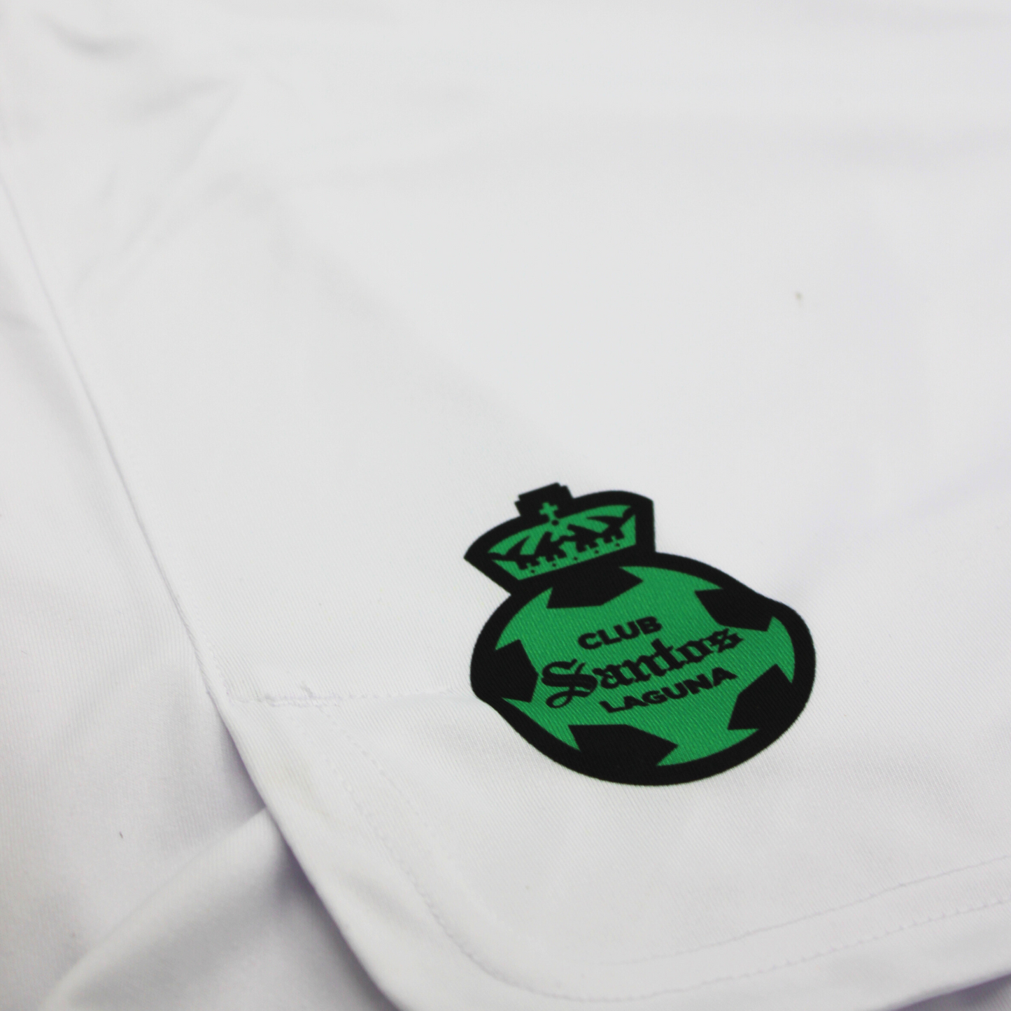 SHORT ENTRENAMIENTO MARCA CHARLY EN COLOR BLANCO 23/24