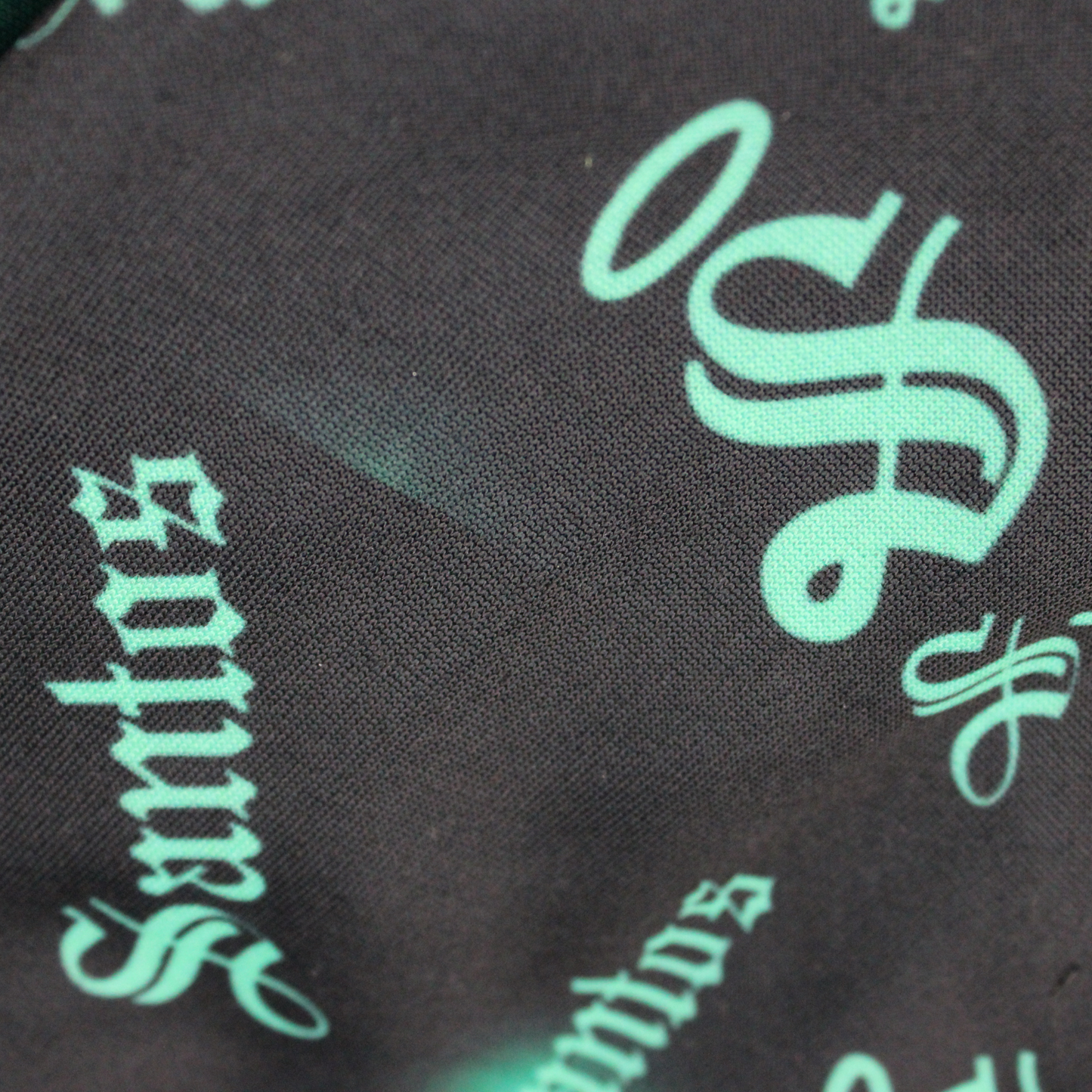 SUDADERA PARA MASCOTA SANTOS 2023