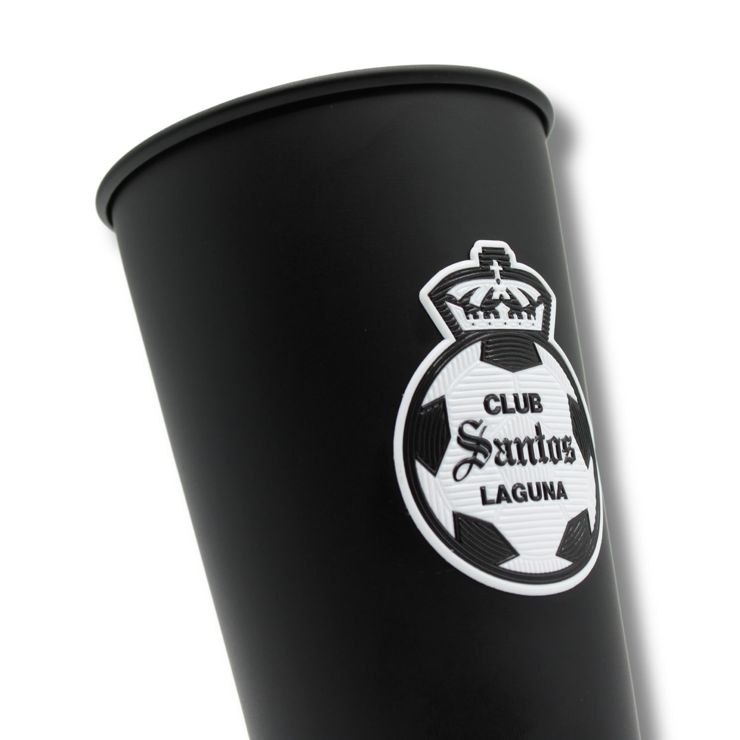 VASO NEGRO CON DESTAPADOR ESCUDO CLUB SANTOS LAGUNA MONOCROMATICO