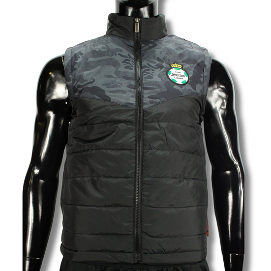 CHALECO PUFF COMFY CAMUFLAJE PARA CABALLERO CLUB SANTOS