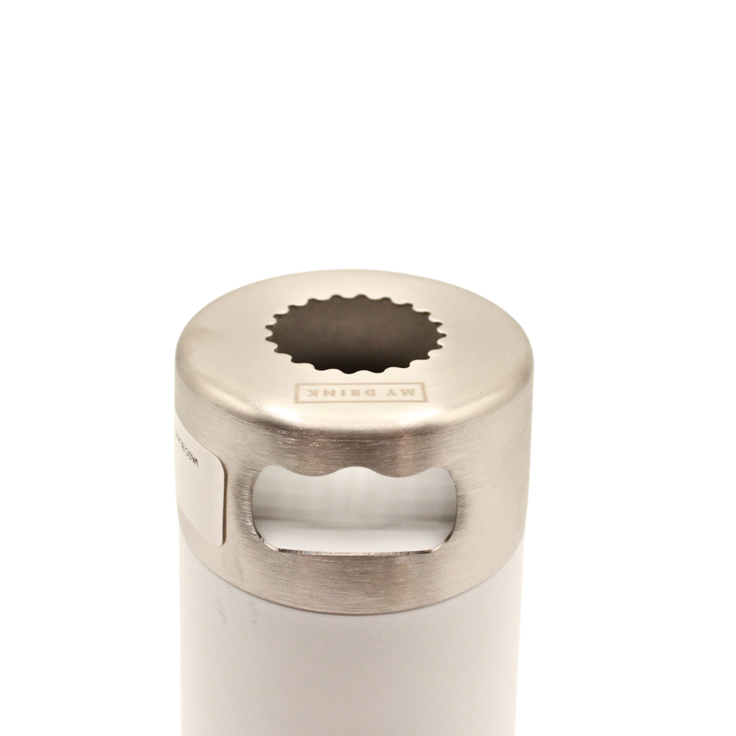 VASO BLANCO CON DESTAPADOR Y ESCUDO MONOCROMATICO CLUB SANTOS LAGUNA