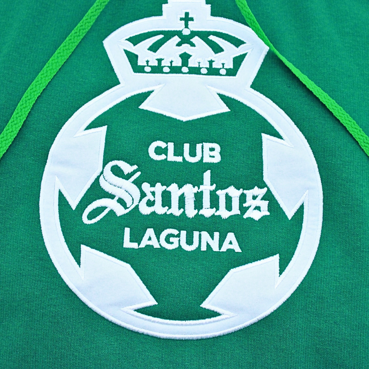 SUDADERA GUERRERA ESCUDO GREEN AND WHITE