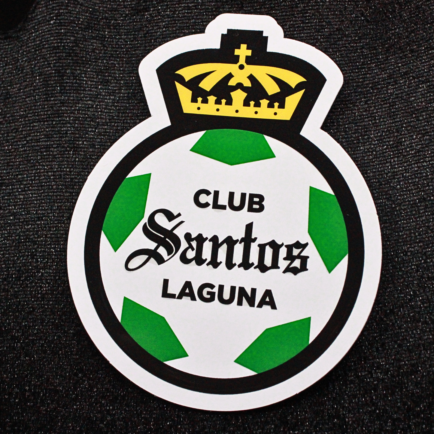 STICKER ESCUDO CSL EN VINIL BLANCO