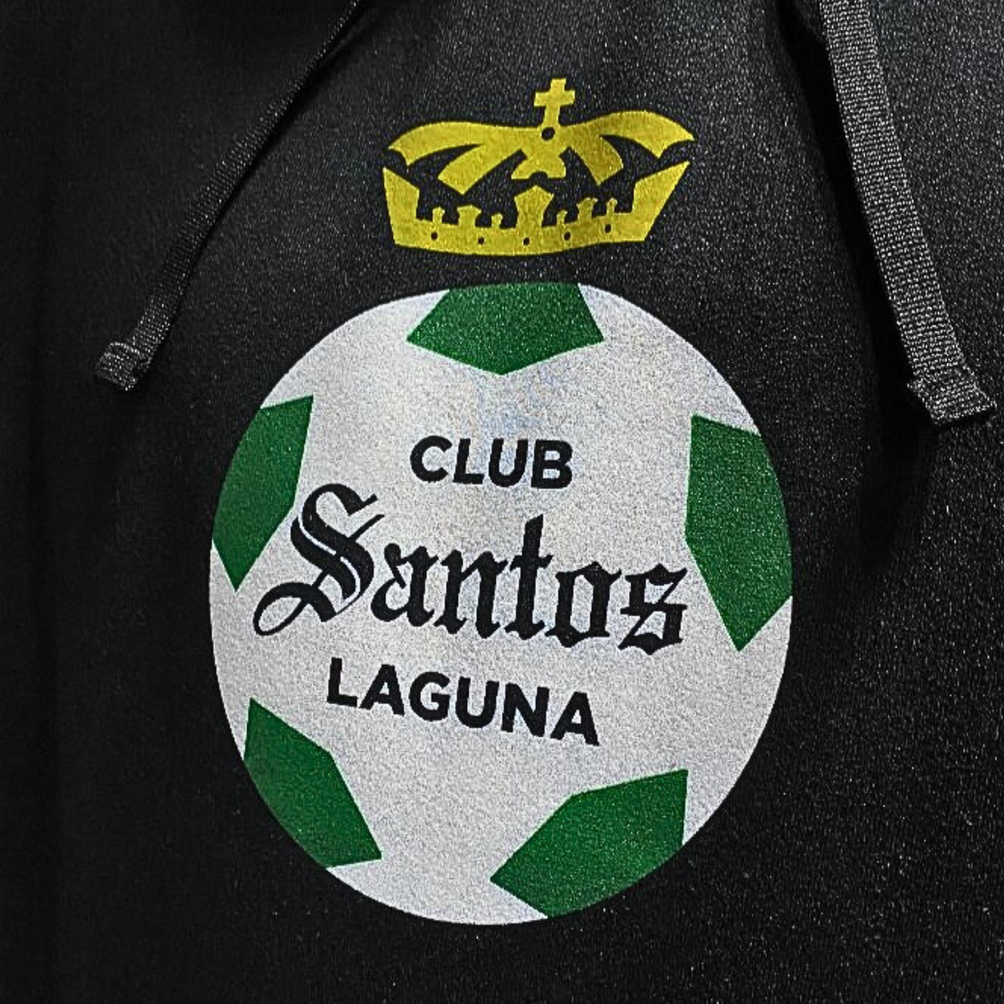 HOODIE NEGRA ESCUDO CSL CON CAPUCHA GUERREROS