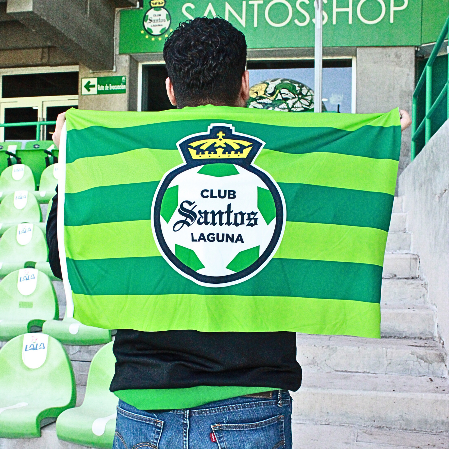 BANDERA FAN SANTOS LAGUNA VISITA