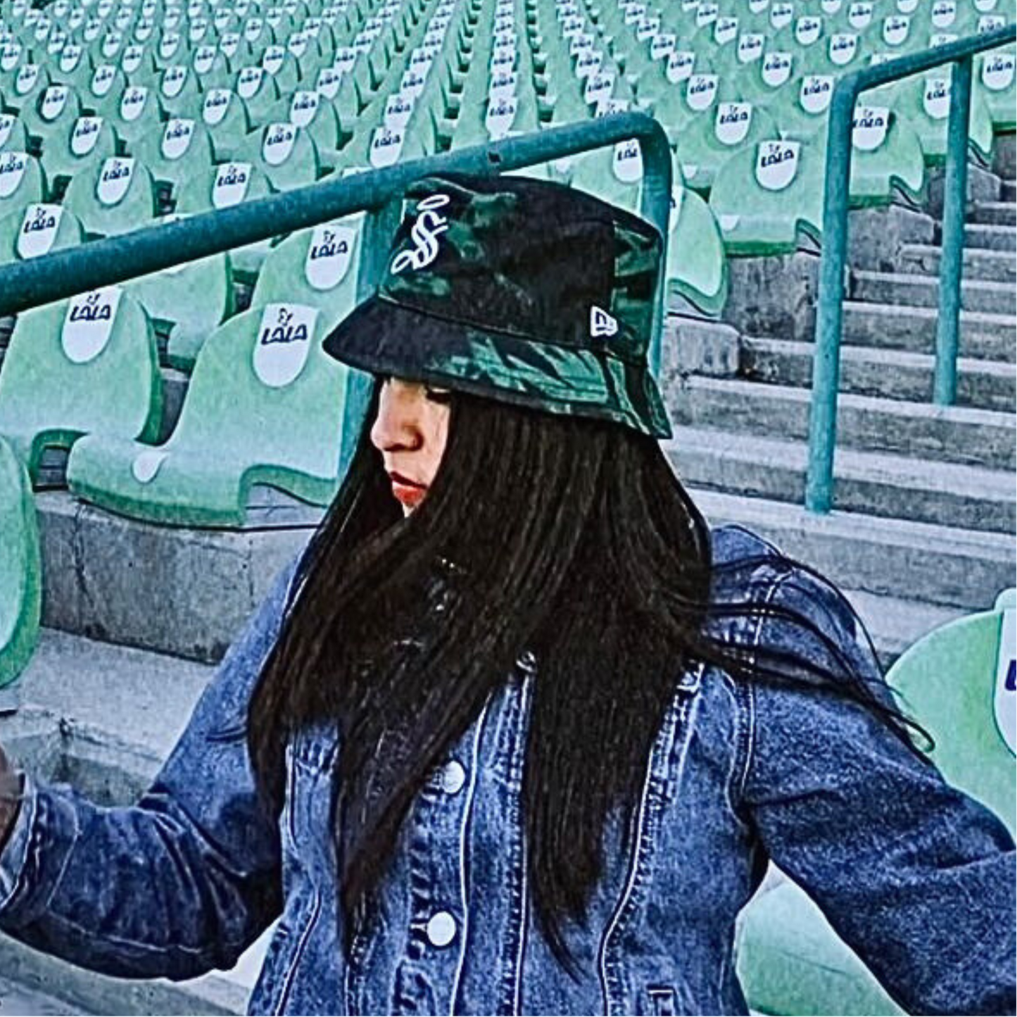 BUCKET LMX AOP SPRAY LAGSAN