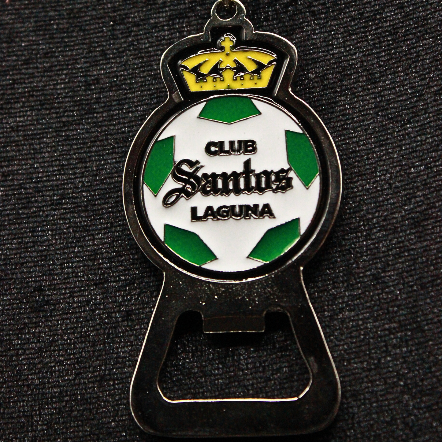 LLAVERO CON DESTAPADOR ESCUDO CLUB SANTOS LAGUNA